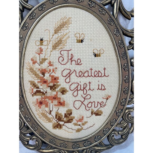 Creative Circle Greatest Gift is Love Metal Frame New Embroidery Kit - Picture 2 of 7
